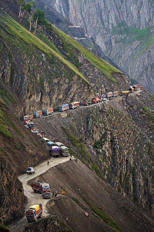 Sonmarg Zoji La Mountain Road